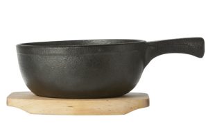 Pan cast iron 13.5cm on shelf