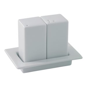 Salt & pepper shaker set